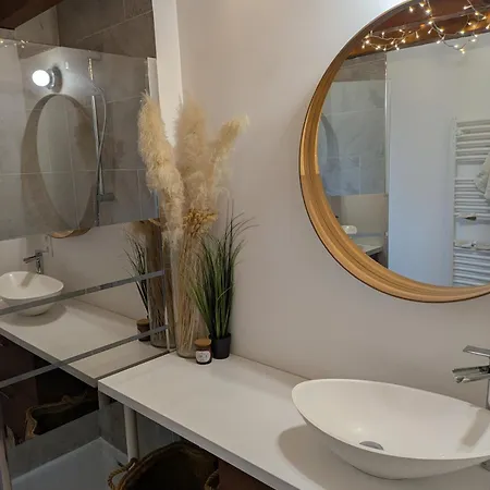 Holiday home Maison Landaise Avec Piscine Tosse